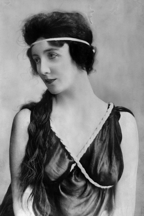 Audrey Munson as Purity / Virtue