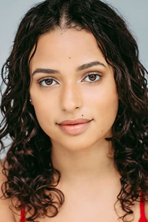 Serena Crouse as Hannah