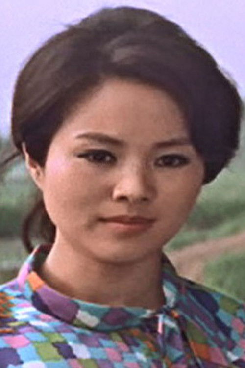 Choe Ji-suk as Mrs. Lam