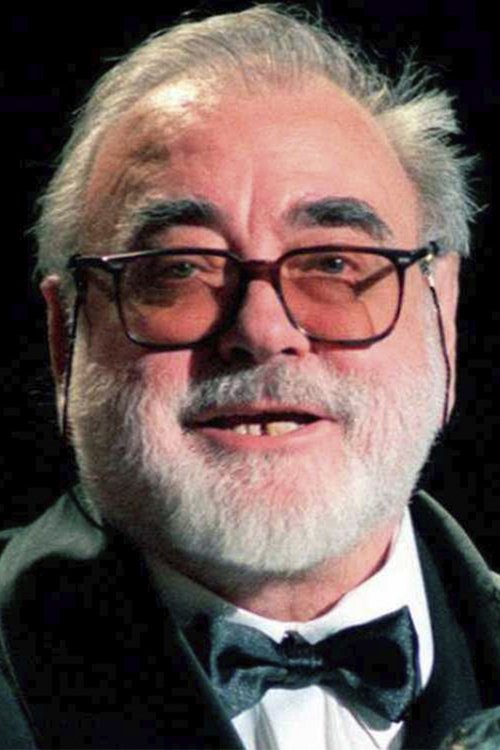 Miguel Picazo as Médico