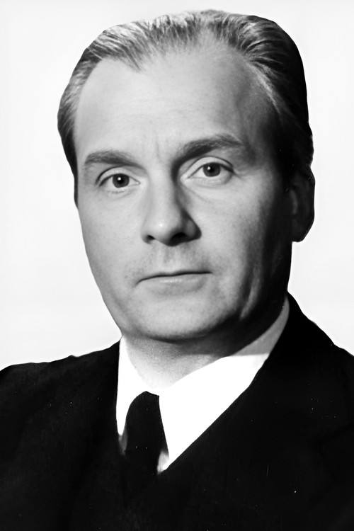 Michel Bouquet as Maurice