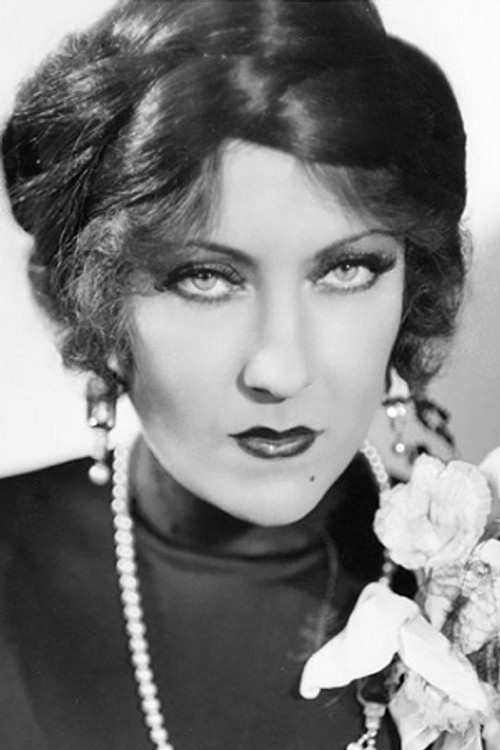 Gloria Swanson as Kitty Kelly / Queen Kelly
