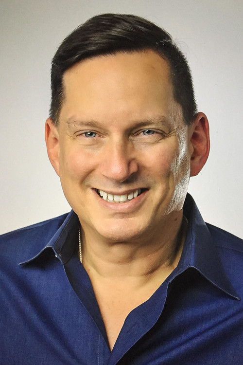 Ed Spinelli as Police Officer Aubrey