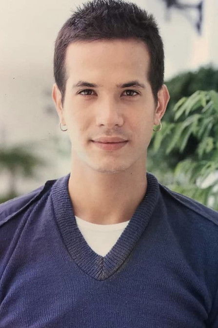 Ake Oree as Prince Rawai