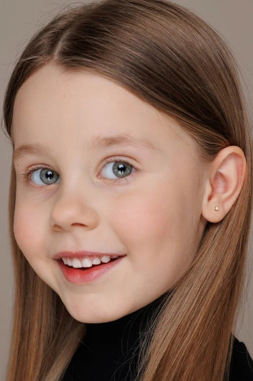 Arina Burtseva as Людмила