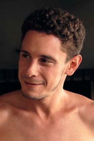 Lucas Papa as Fernando