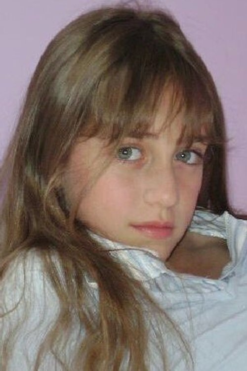 Laura Moisson as Corinne