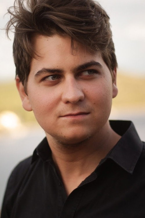 Áron Benesovits as Dr. Bakos Gyula