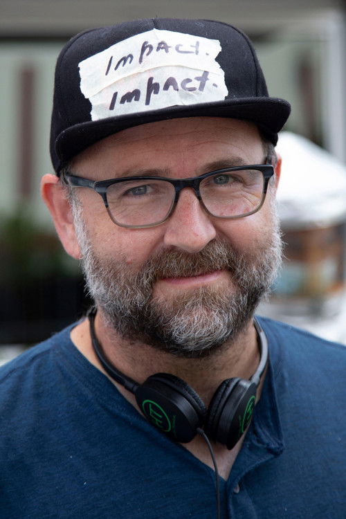 Kenny Beaumont as Barry Melch