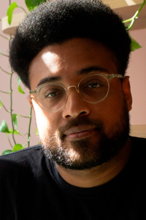 Luiz Guilherme Assis as Angostura