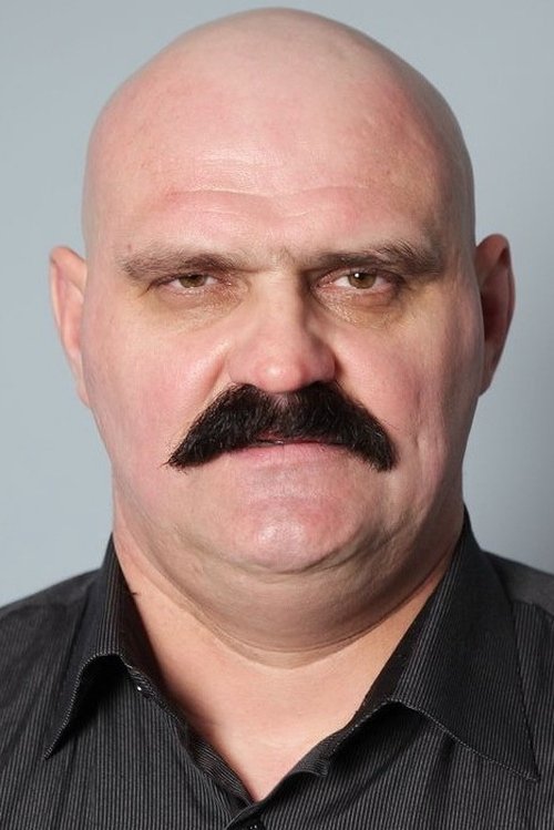 Aleksandr Veremyuk as Жора