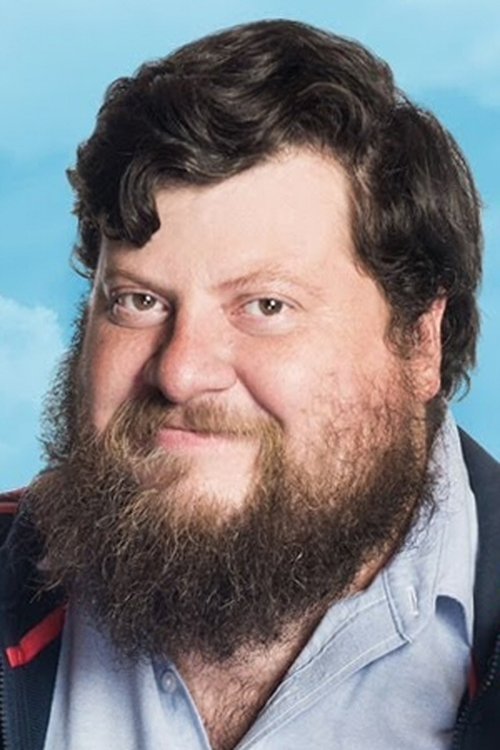 Rodrigo Salinas as Officer Salinas