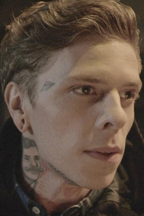 Julien Krug as Matthew