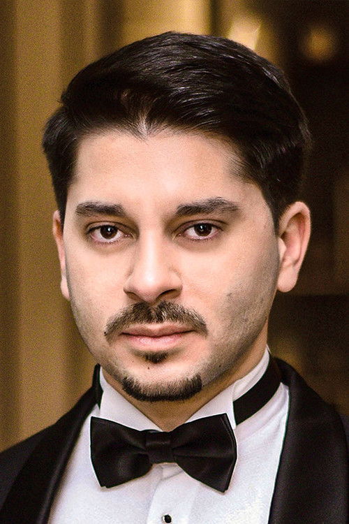 Nusret Toplar as Murat