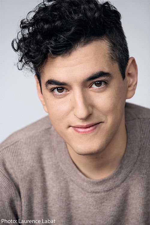 Anas Bouslikhane as Jayden