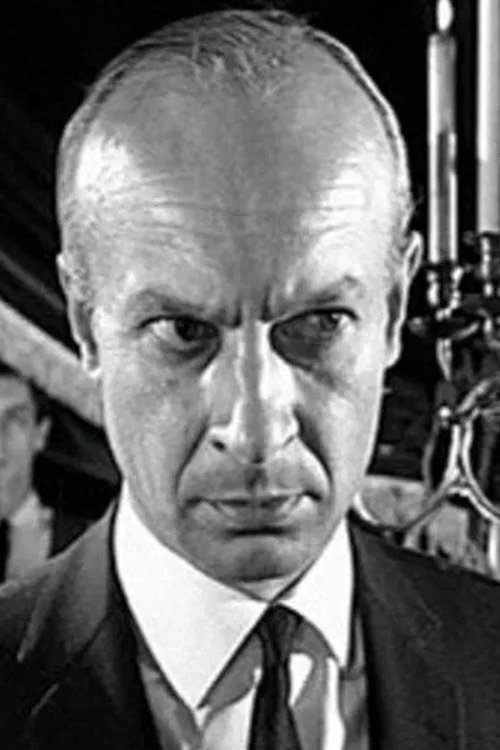 Charles Millot as Wionczek