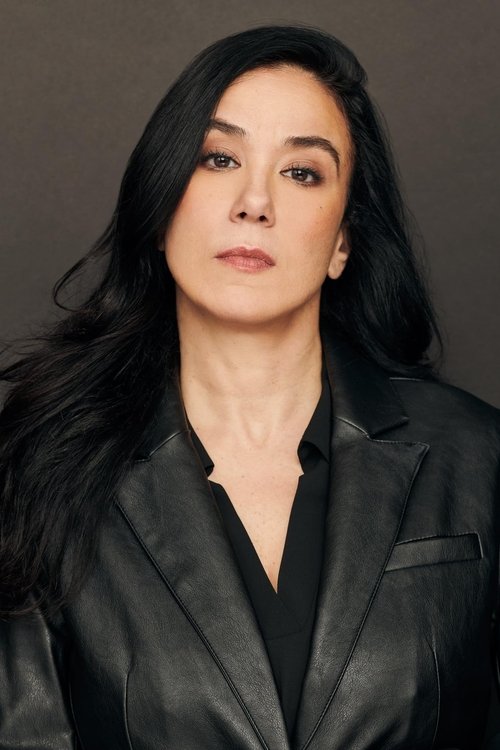 Ava Lee Scott as Brenda