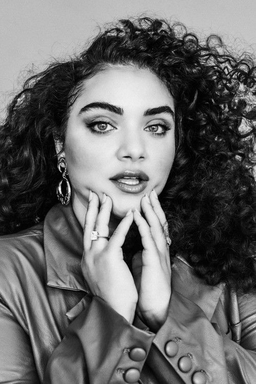 Kiara Pichardo as Nicole Herrera