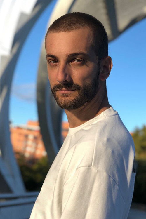 Stefan M. Mladenović as Repartidor