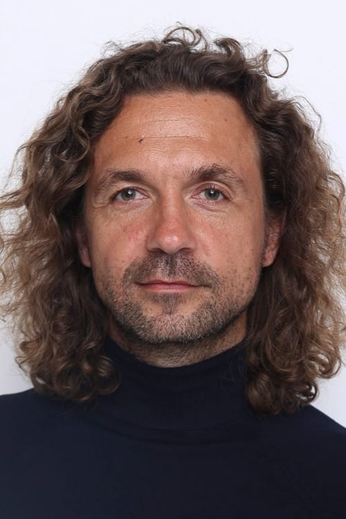 Patrice Nieckowski as Paysan