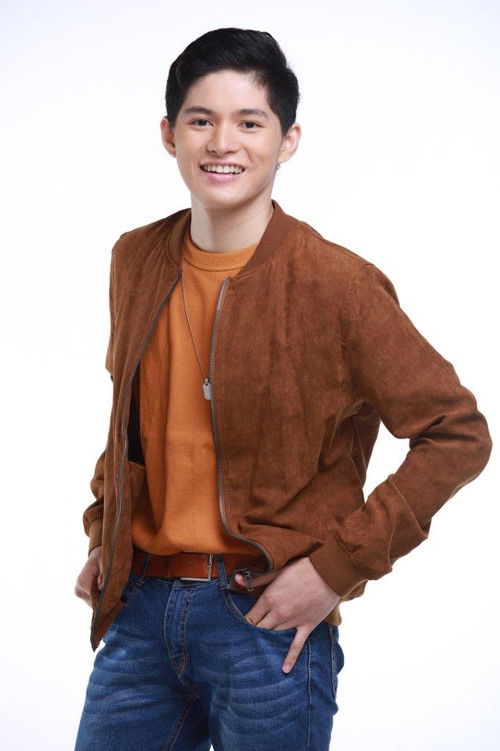 Allen Ansay as Xavier Bustamante