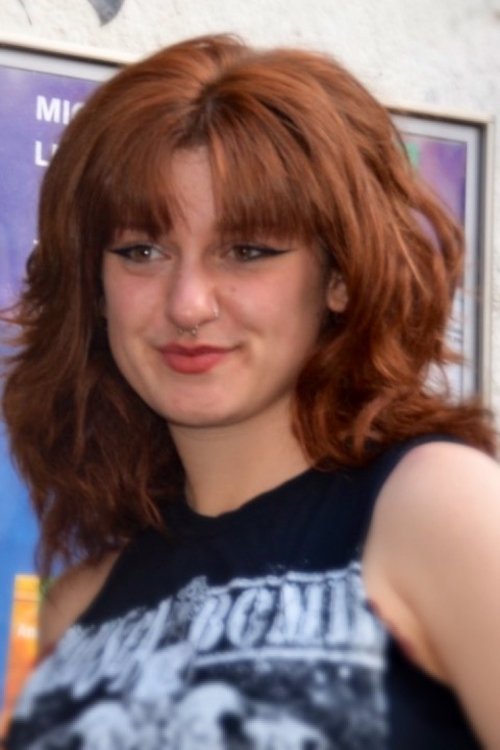 Lisette Longatte as Émile Nicky (Segment « Fées Vertes »)