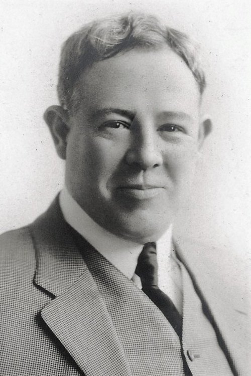 Robert Homans as Policeman (uncredited)