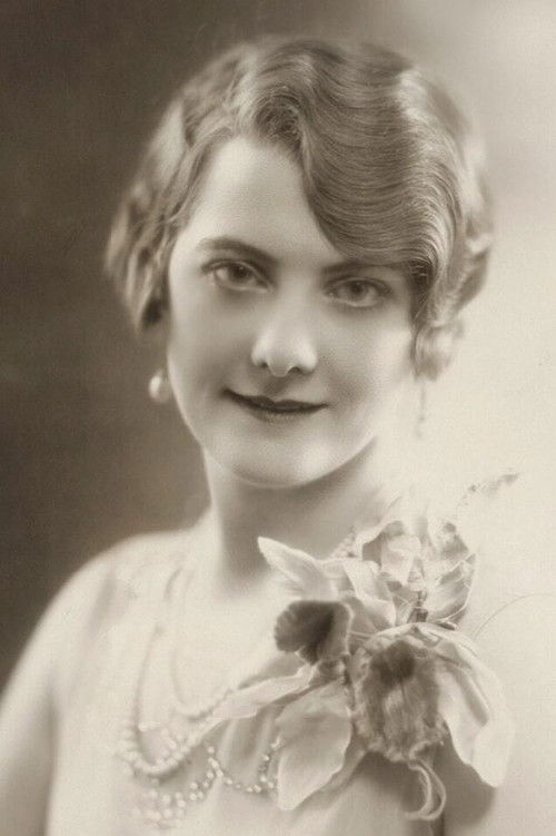 Beppie De Vries as Beppie Brown