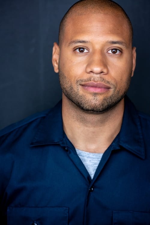 Michael Cognata as Lizare