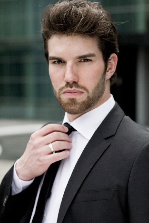 Friedrich Bochröder as Arthur