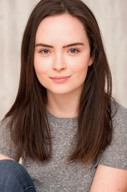 Robyn Delaney as Girl in 1940's Dress