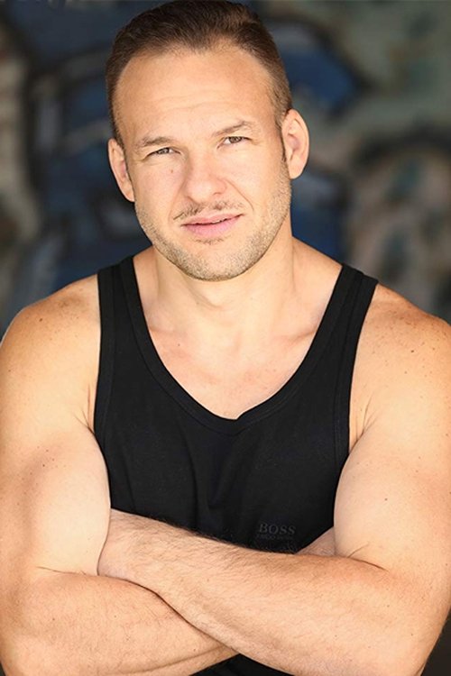 Alfredo Tavares as Smart Customer