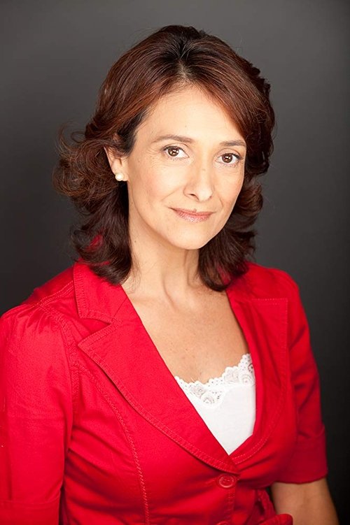 Sylvia Lester as Aunt Jess