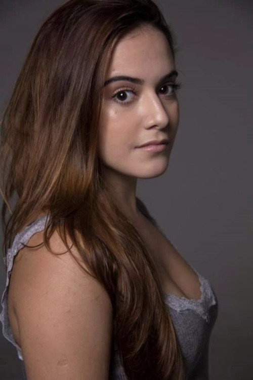 Juliana Grossi as Sydney