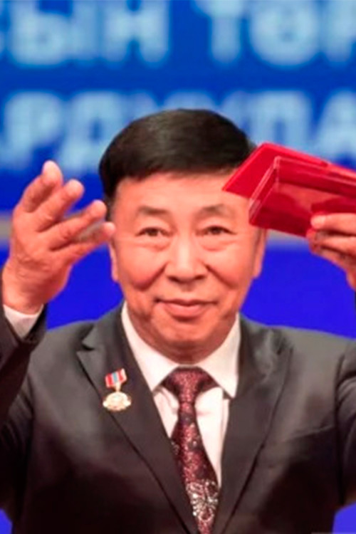 Bayarmagnai Yeguzer as Dashdondog