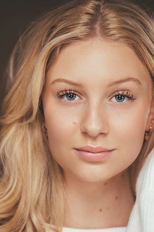 Manou Jue Cardoso as Lizzy Boukema