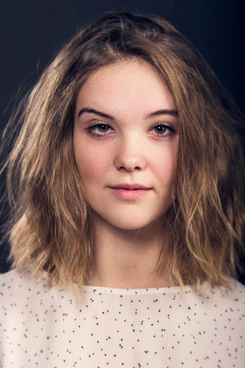 Rebecca Schønberg as Annika