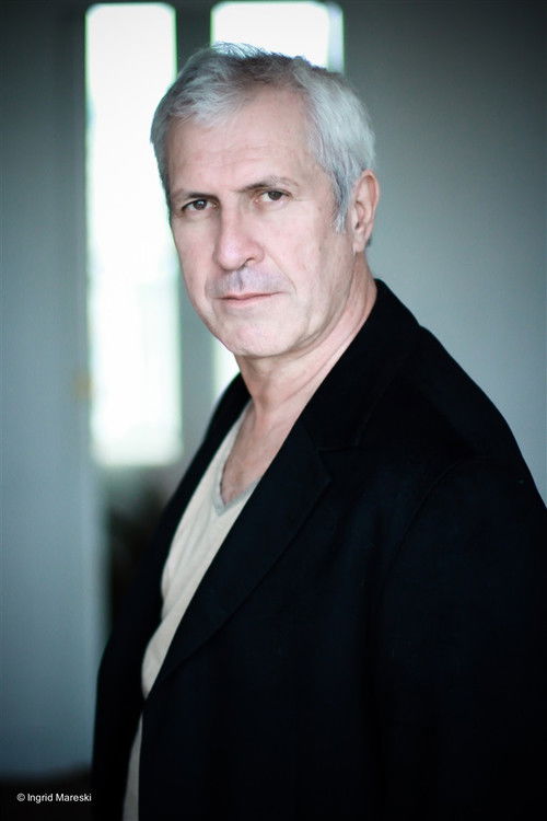 Christian François as Matou