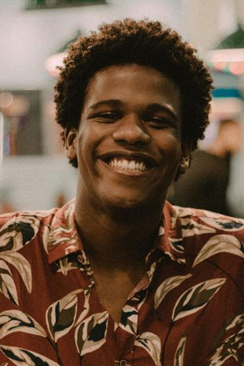 Mateus Amorim as Pedro