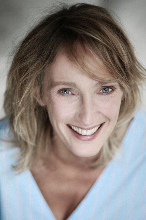 Nadia Fossier as Lieutenant Sandrine Kernasky