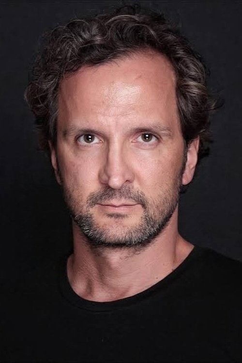 Bülent Keser as Omar