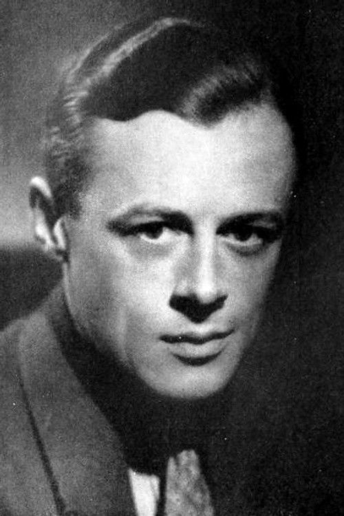 Gerald Rawlinson as Clive Worthington