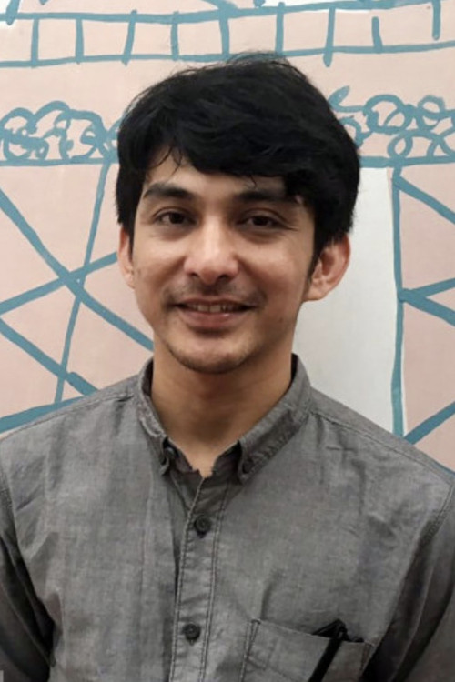 Yoga Pratama as Doni