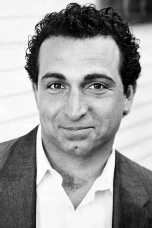 Giovanni Sanseviero as Ethan's Father