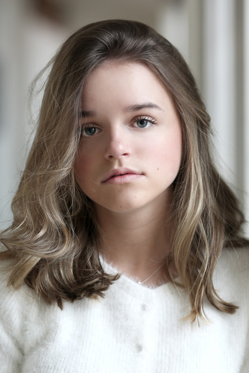 Rose Choinière as Maya