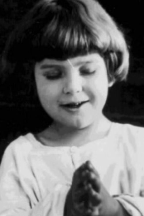 Norman Doxat-Pratt as Peter