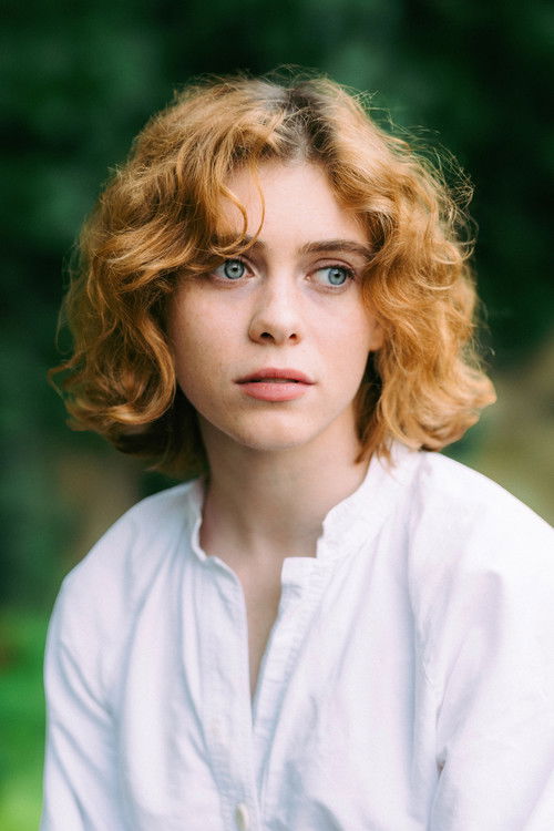 Sophia Lillis as Young Camille Preaker