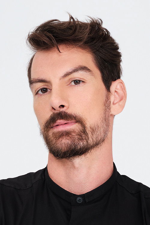 Yiannis Koukourakis as Konstantis Sevastos