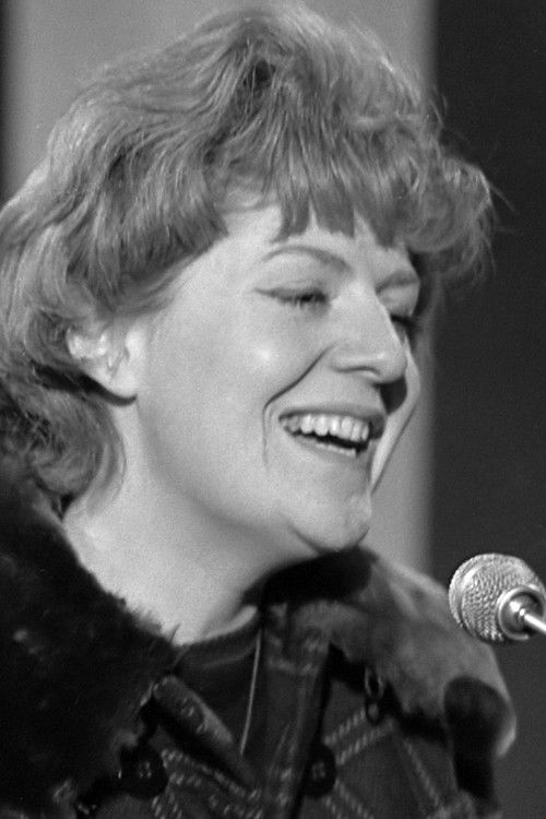 Simone Langlois as Mireille