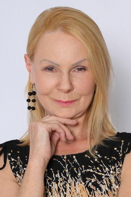 Olga Presnyakova as посетитель кладбища